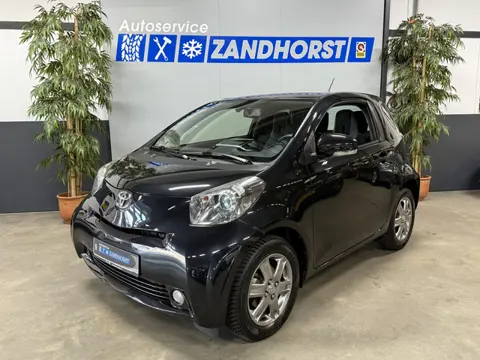 Toyota iQ 1.0 VVTi Aspiration // Navi // Ecc (bj 2014)