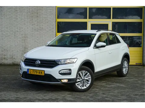 Volkswagen T-Roc 1.5 TSI 150PK! Style BJ2021 Lmv 16" | Led | Pdc | Navi | App-Connect | Climate cont