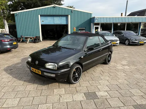 Volkswagen Golf Cabriolet 1.8