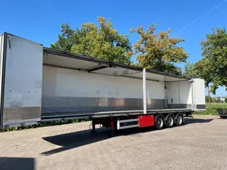 Närko Sideloader Thermo King 400 (bj 2013)