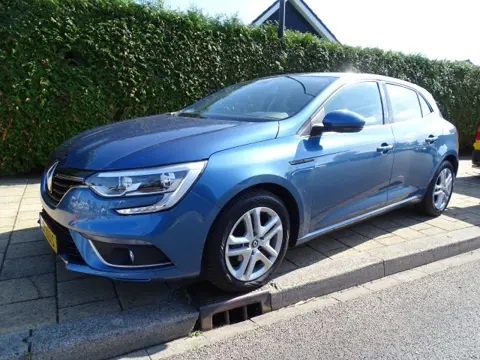 RENAULT MEGANE 1.2 TCE BOSE-Navi-Cruise-Clima-Blth-Usb/Aux