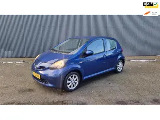Toyota Aygo GEZOCHT GEVRAAGD ALLE AYGO YARIS TOPPRIJS 0613896819