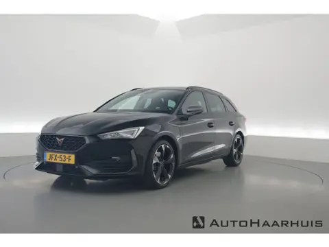 CUPRA Leon Sportstourer 1.4 e-Hybrid 204pk | Navi | Adapt. Cruise | CarPlay | Keyless | Camera | Sto
