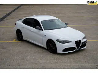 Alfa Romeo Giulia 2.2 Super Sportiva 'Pack Quadrifoglio'