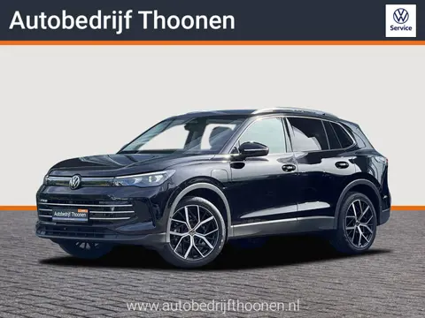 Volkswagen Tiguan 1.5 eHybrid Elegance | Leer | Pano | Trekhaak