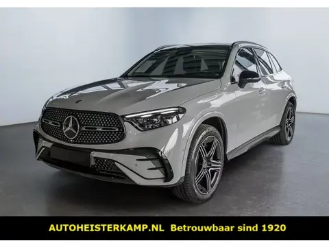 Mercedes-Benz GLC 300de 4MATIC AMG Line Burmester Distronic Trekhaak Panoramadak 20 Inch 360 Camera 