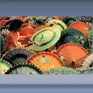 Woman paints Umbrellas (1992)