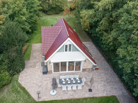 Luxe vakantiehuis met sauna en grote tuin aan de rand van De Koog