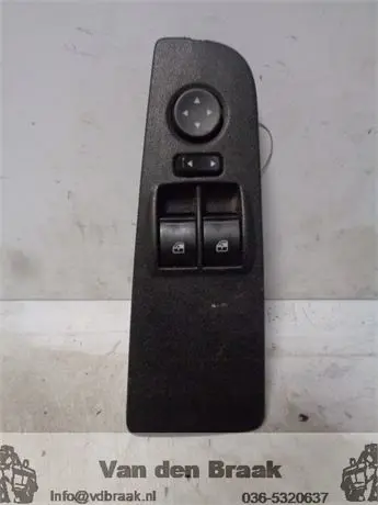 Fiat Grande Punto 3drs 2006-2011 Electrische raamschakelaar links