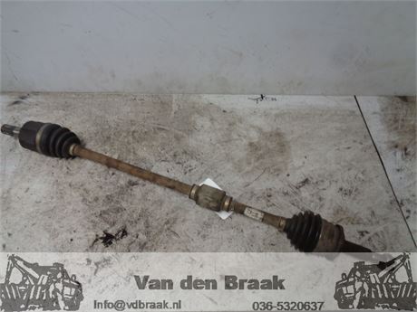 Hyundai i20 1.2 16V 2009-2012 Aandrijfas rechts voor