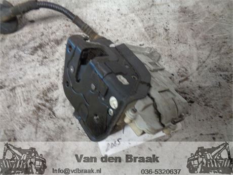 Audi A3 Sportback 2004-2008 Deurslot rechtsvoor