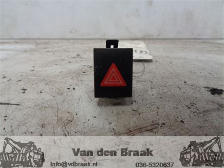 Volkswagen Polo 9N 2001-2009 Alarmlichtschakelaar