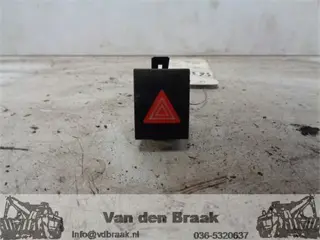 Volkswagen Polo 9N 2001-2009 Alarmlichtschakelaar