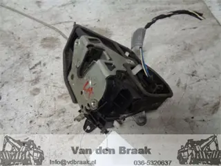 BMW 1-serie E87 2004-2007 Deurslot linksachter