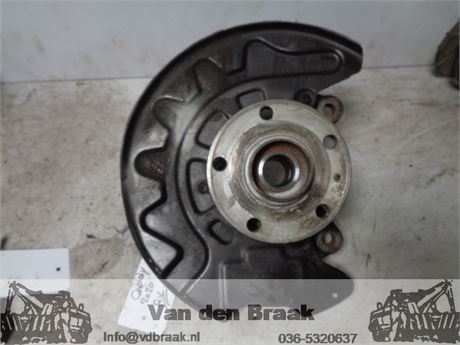 Volkwagen Caddy 2020-2025 Fusee rechts voor