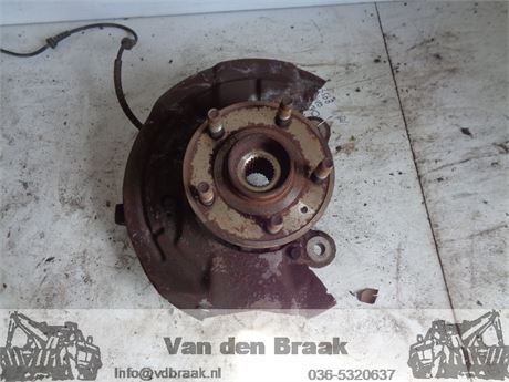 Chevrolet Aveo 1.3 CDTi 2011-2015 Fusee rechts voor