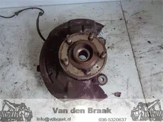 Chevrolet Aveo 1.3 CDTi 2011-2015 Fusee rechts voor