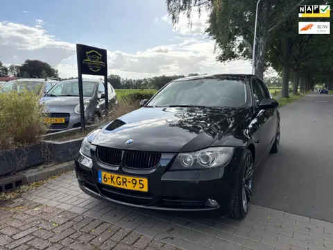 BMW 3-serie 325i High Executive AIRCO,PDC,CRUISE,REGENSENSOREN,SPORTVELGEN,MET APK