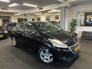 Peugeot 208 1.0 VTi Access*5deurs*Airco*Velgen (bj 2014)