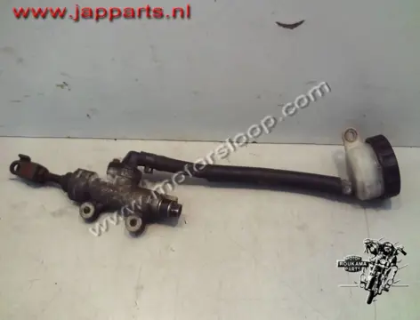 Honda CBR900RR(SC33) Rempomp achter