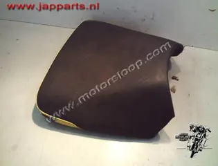 Honda CBR900RR(SC33) Zadel 1