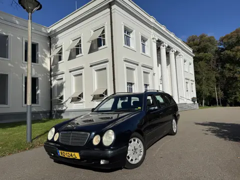 Mercedes-Benz E-Klasse 320 V6 Combi AUT VERWACHT Elegance Select