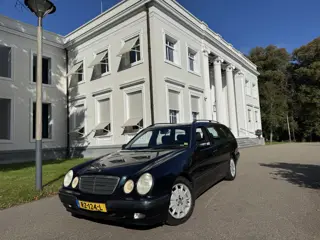 Mercedes-Benz E-Klasse 320 V6 Combi AUT VERWACHT Elegance Select