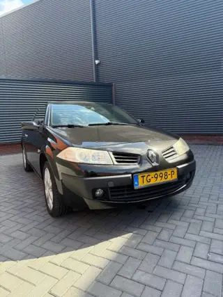 RENAULT MEGANE 2.0-16V Dynamique - Clima - Keyless - Stoelverw