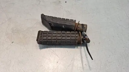 Honda NTV650(RC33) Voetsteunen small