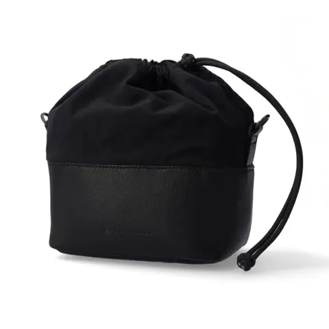 Artisan & Artist ACAM-CP210 Leather/Fabrick Black