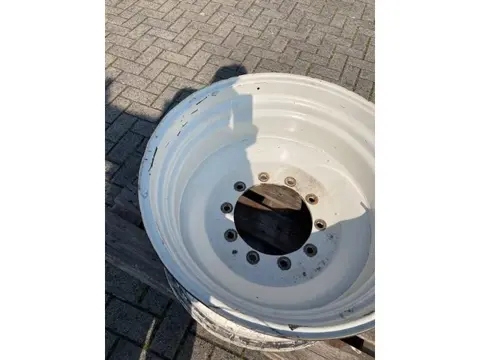 Valtra 15x30 velgen 10 gaats (bj 2018)
