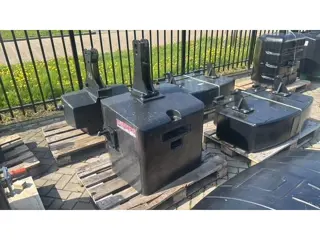 Gewichtenblok 1800 kg Gietijzer