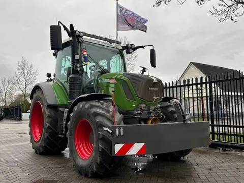 trekkerbumper Tractorbumper met opbergkist (bj 2024)