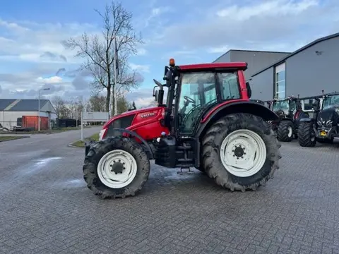Valtra N123 Hitech5 (bj 2013)