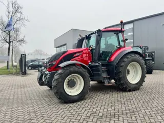 Valtra T144 Hitech (bj 2018)