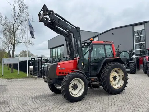 Valtra Valmet 6650 Hitech, voorlader, vloeistofkoppeling