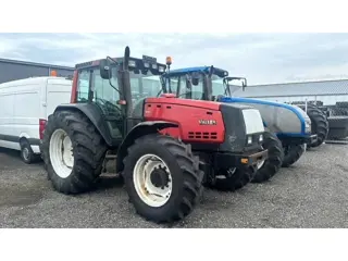 Valtra Valmet 8450, Voorasvering! (bj 2001)