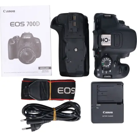 Tweedehands Canon EOS 700D - Body CM3914