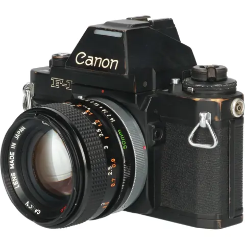 Tweedehands Canon F-1 + FD 50mm f/1.4 SSC CM3201