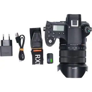 Tweedehands Sony DSC-RX10 III CM3371