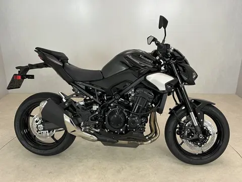 Kawasaki Z 900 (bj 2025)