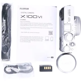 Tweedehands Fujifilm X100 VI Silver CM3833