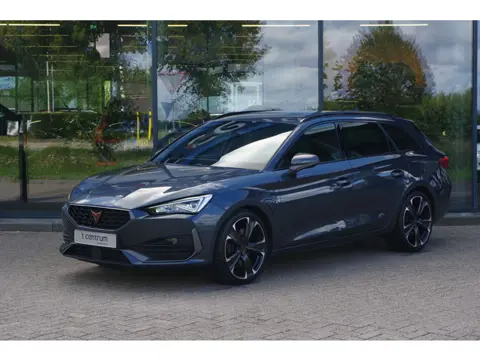 CUPRA Leon Sportstourer 1.4 e-Hybrid VZ Business 245 PK PHEV, Kuipstoelen, Climate Control, Stuurver