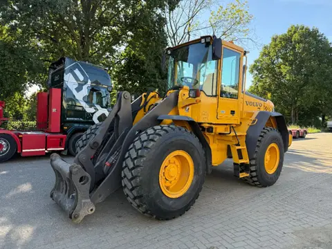 Volvo L60E (bj 2004)