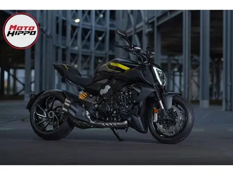 Ducati DIAVEL V4 (bj 2026)