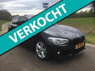 BMW 1-serie 120d High Executive BOMVOL extra's auto verkeert in showroomconditie !! zowel optie's al