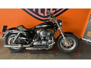 Harley-Davidson Chopper XL1200 CUSTOM (bj 2012)