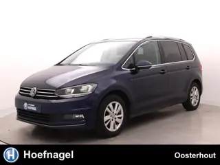Volkswagen Touran 1.5 TSI Highline 7p Automaat | Adaptive Cruise Control | Parkeersensoren | Stoelve
