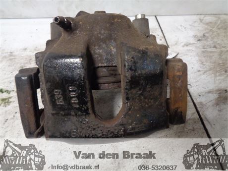 BMW E46 1.616V Touring 1999-2005 Remklauw links voor