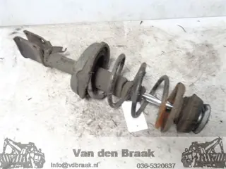 Renault Clio (Fase II) 1.6 16V 1998-2012 Schokbreker rechts voor